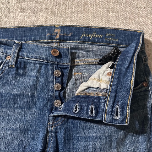 7 FOR ALL MANKIND Josefina Skinny Boyfriend Jeans Distressed Cottagecore Wmn 24 - Picture 4 of 16